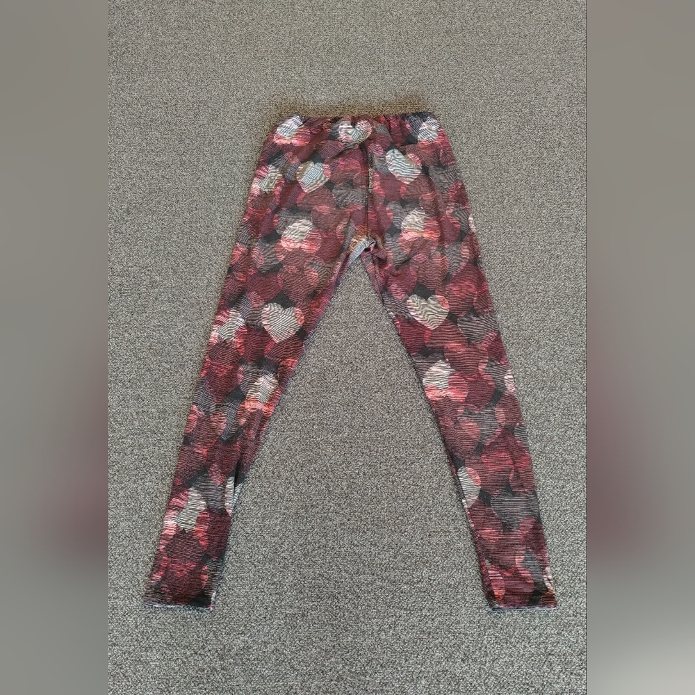 LuLaRoe  Valentines Red Hearts Overlapping Leggings Dark Red Women no size tag - Picture 4 of 10